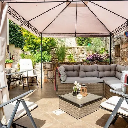 Ferienhaus Old Stone House With Private Swimming Pool Solin