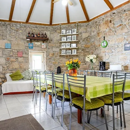 Old Stone House With Private Swimming Pool Ferienhaus