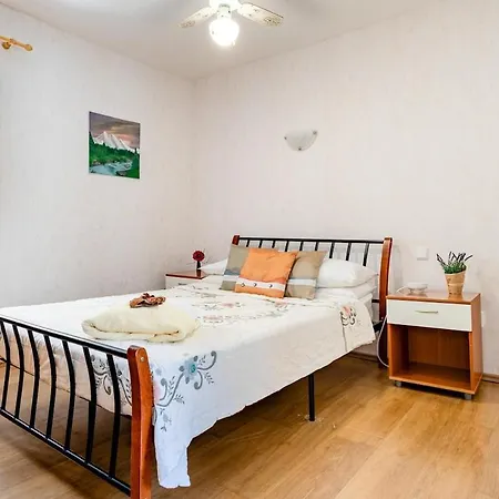 Old Stone House With Private Swimming Pool Ferienhaus *