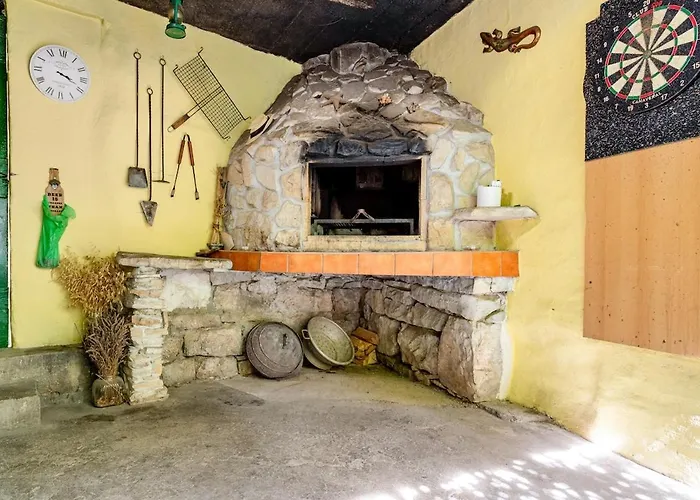 Old Stone House With Private Swimming Pool Solin